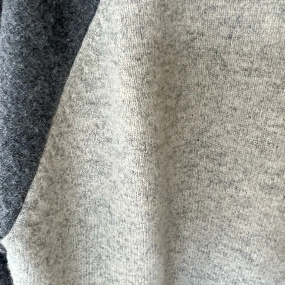 J Crew Men’s 100 percent Lambswool Crewneck Sweater